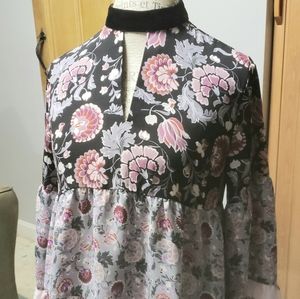 LOFT flower patterned top